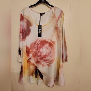 Lily Floral Tunic XL NWT